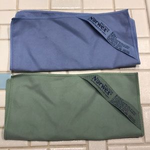 2 brand new never used Norwex body cloths makeup